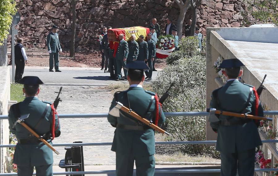 Numerosos familiares y compañeros del cabo primero malagueño han acudido a los actos funerarios que han tenido lugar en Parcemasa