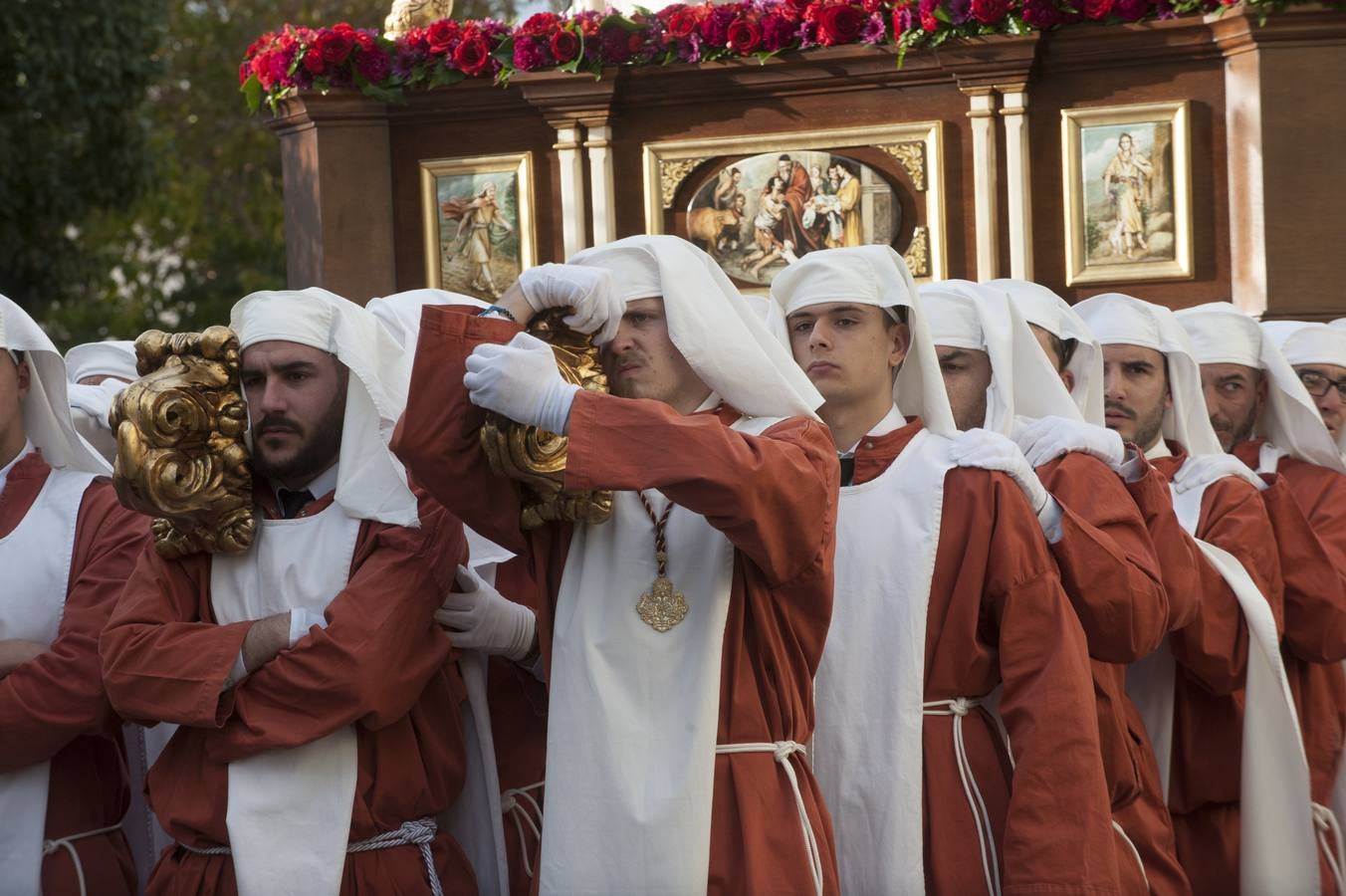Fotos: Fotos de las procesiones y traslados del Sábado de Pasión