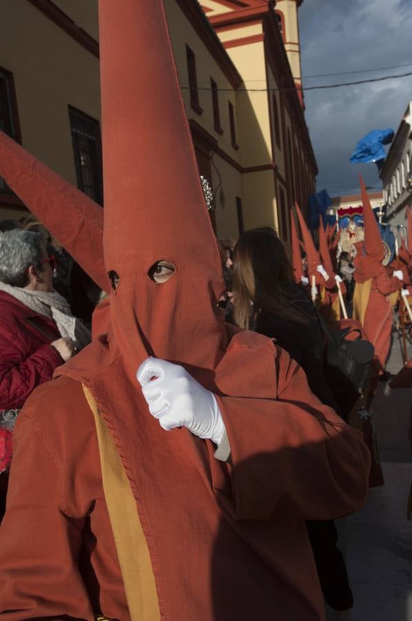 Fotos: Fotos de las procesiones y traslados del Sábado de Pasión