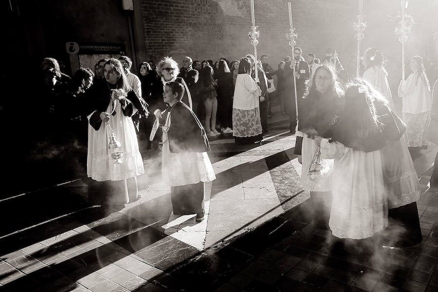 El fotógrafo Txema Rodríguez ofrece una visión íntima de la Semana Santa de Málaga