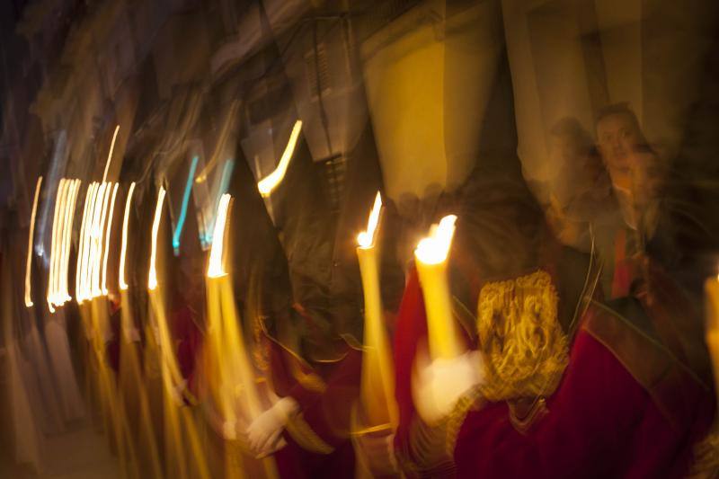 Fotos de los desfiles de Santa Cruz, Cena, Viñeros, Mena, Misericordia, Zamarrilla, Esperanza y Vera Cruz