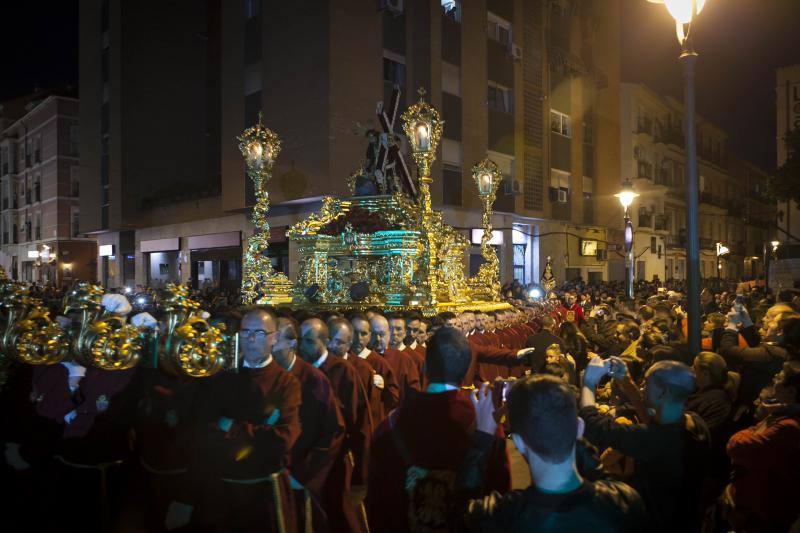 Fotos de los desfiles de Santa Cruz, Cena, Viñeros, Mena, Misericordia, Zamarrilla, Esperanza y Vera Cruz