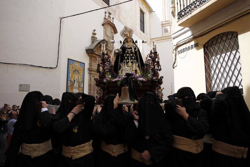 Fotos de los desfiles de Santa Cruz, Cena, Viñeros, Mena, Misericordia, Zamarrilla, Esperanza y Vera Cruz