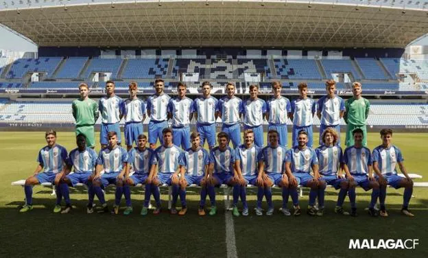 La plantilla del Málaga juvenil de División de Honor, que lidera la categoría. :: sur