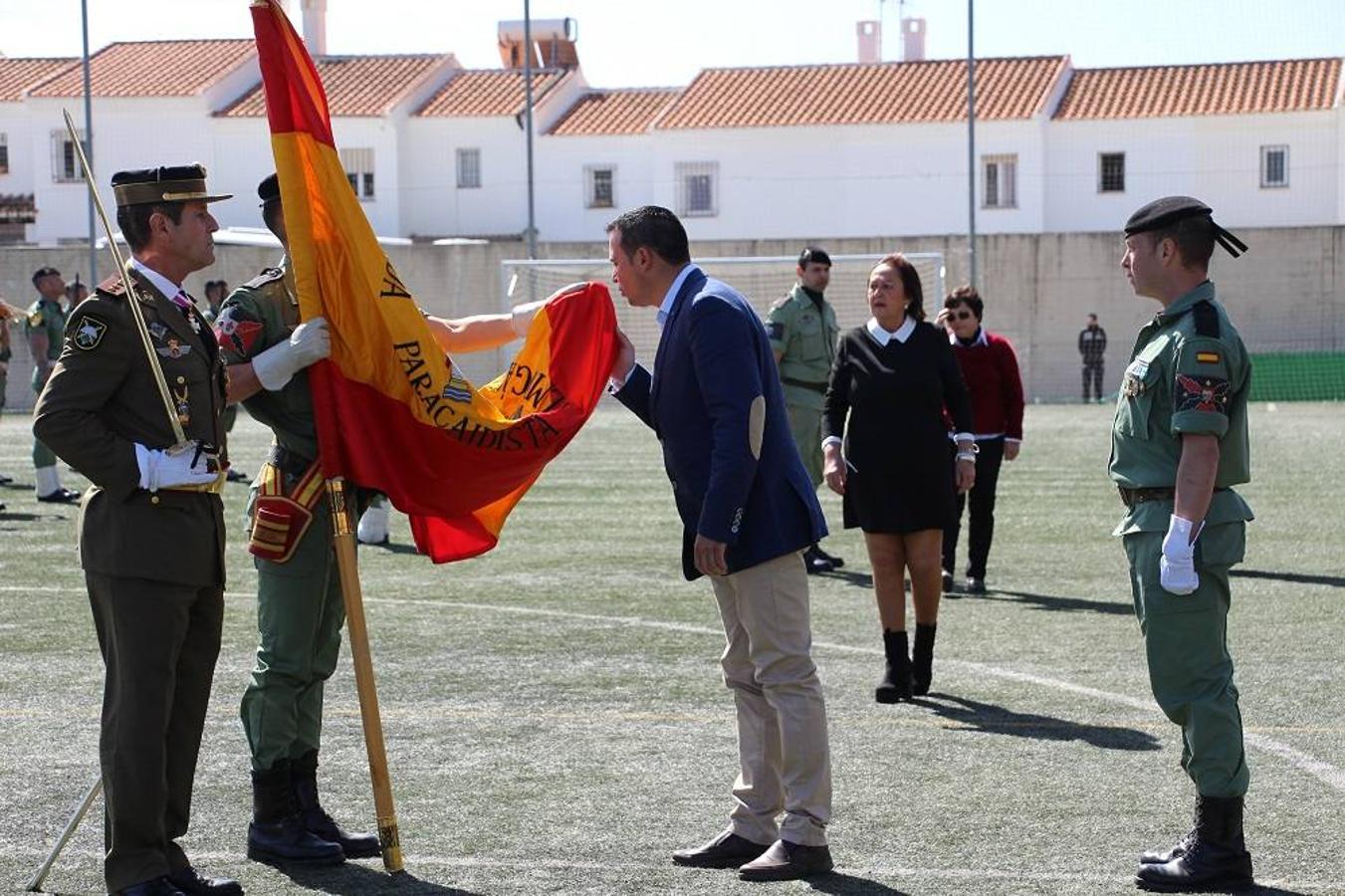 El municipio participa en un acto civil presidido por la Brigada Paracaidista y representantes del Ejército