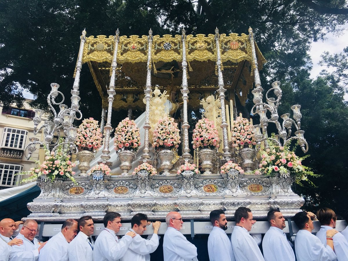 Semana Santa de Málaga | Fotos de la procesión del Resucitado el Domingo de Resurrección de 2018