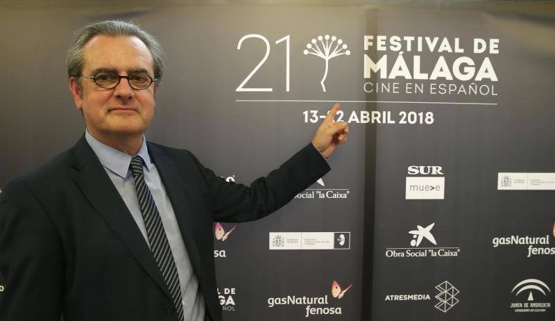 La sección oficial se reparte entre la producción española e iberoamericana y el oscarizado Guillermo del Toro ofrecerá una masterclass 