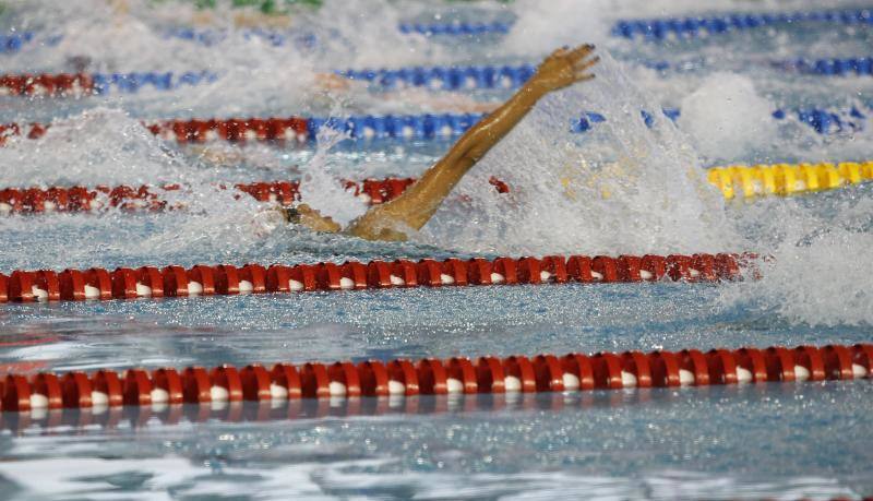 Las instalaciones de Inacua viven estos días una auténtica pasión por la natación, con las gradas llenas y un gran ambiente de compañerismo entre aficionados y clubes en el Campeonato de España.