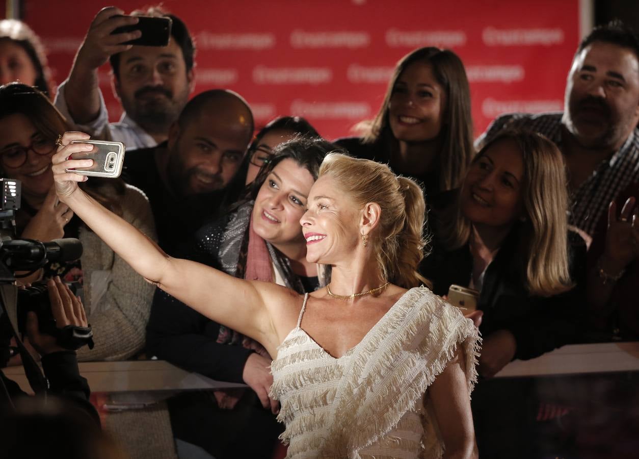 Fotos: Otra mirada más detallista de la alfombra roja del lunes del Festival de Málaga Cine en Español