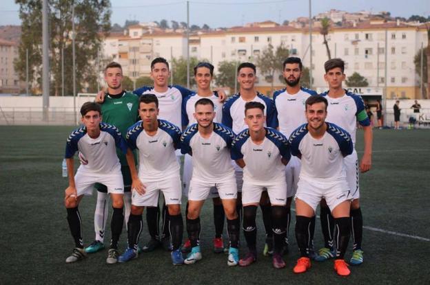  El equipo juvenil del Marbella es segundo en la clasificación, por detrás del Granada, que no puede ascender.:: 