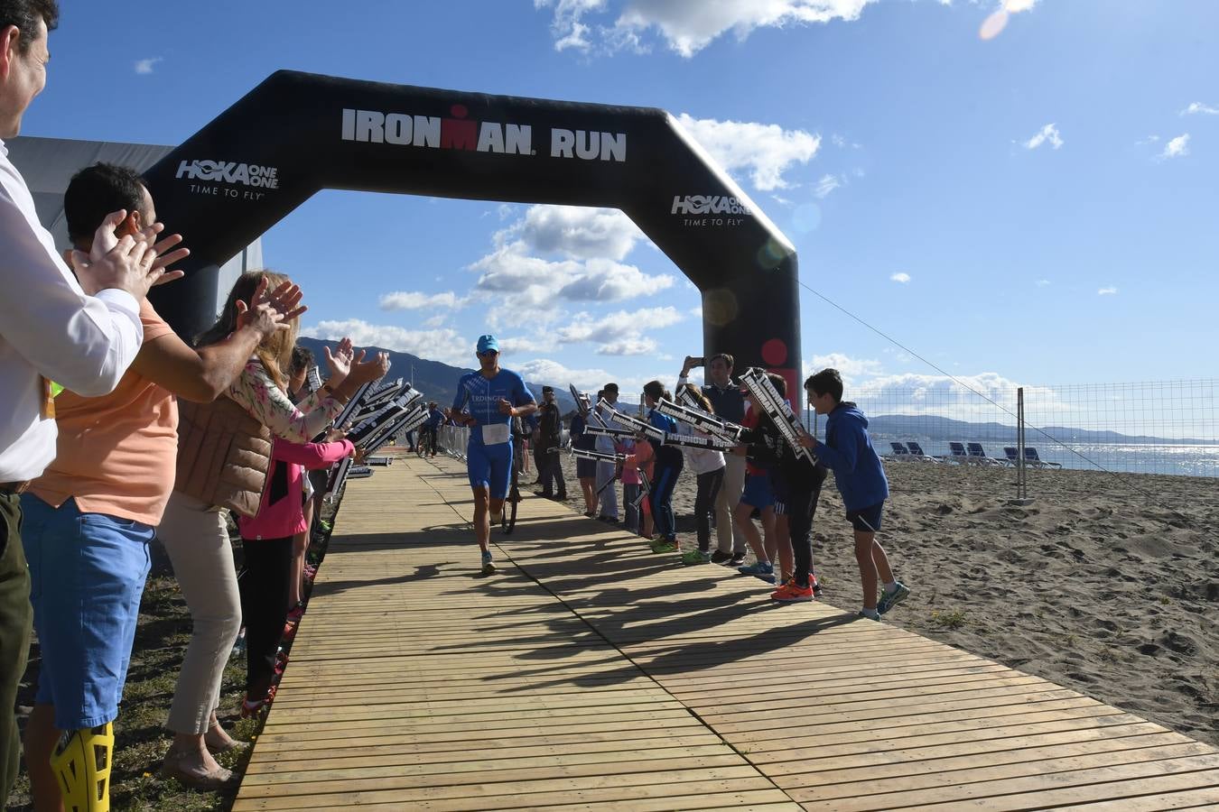 El británico ha conquistado el primer Ironman 70.3 Marbella que abre el calendario europeo de la especialidad. En total había 2.500 inscritos