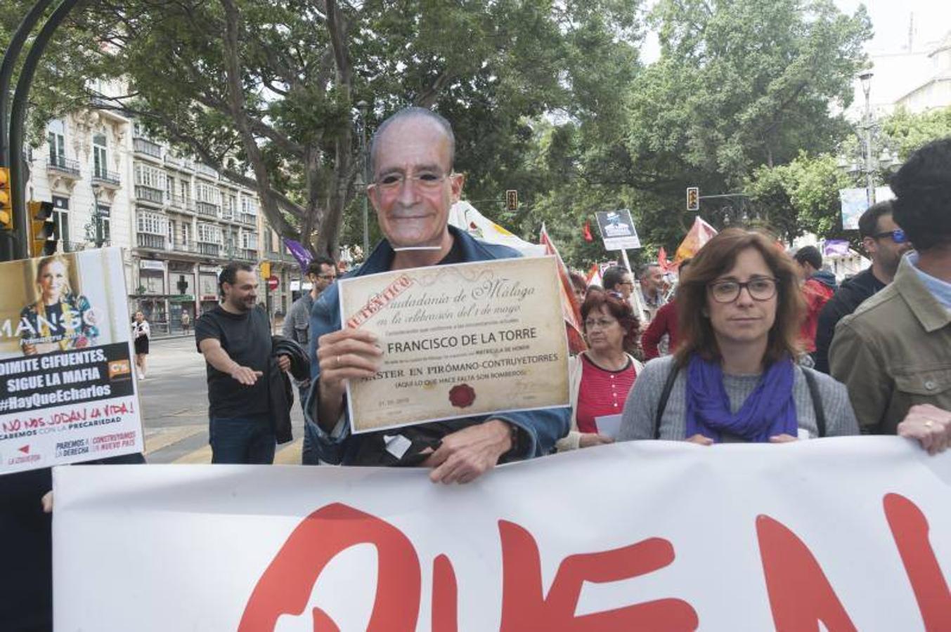Miles de malagueños participan en la marcha del Día del Trabajo, convocada por CCOO y UGT y apoyada por partidos y colectivos de izquierda