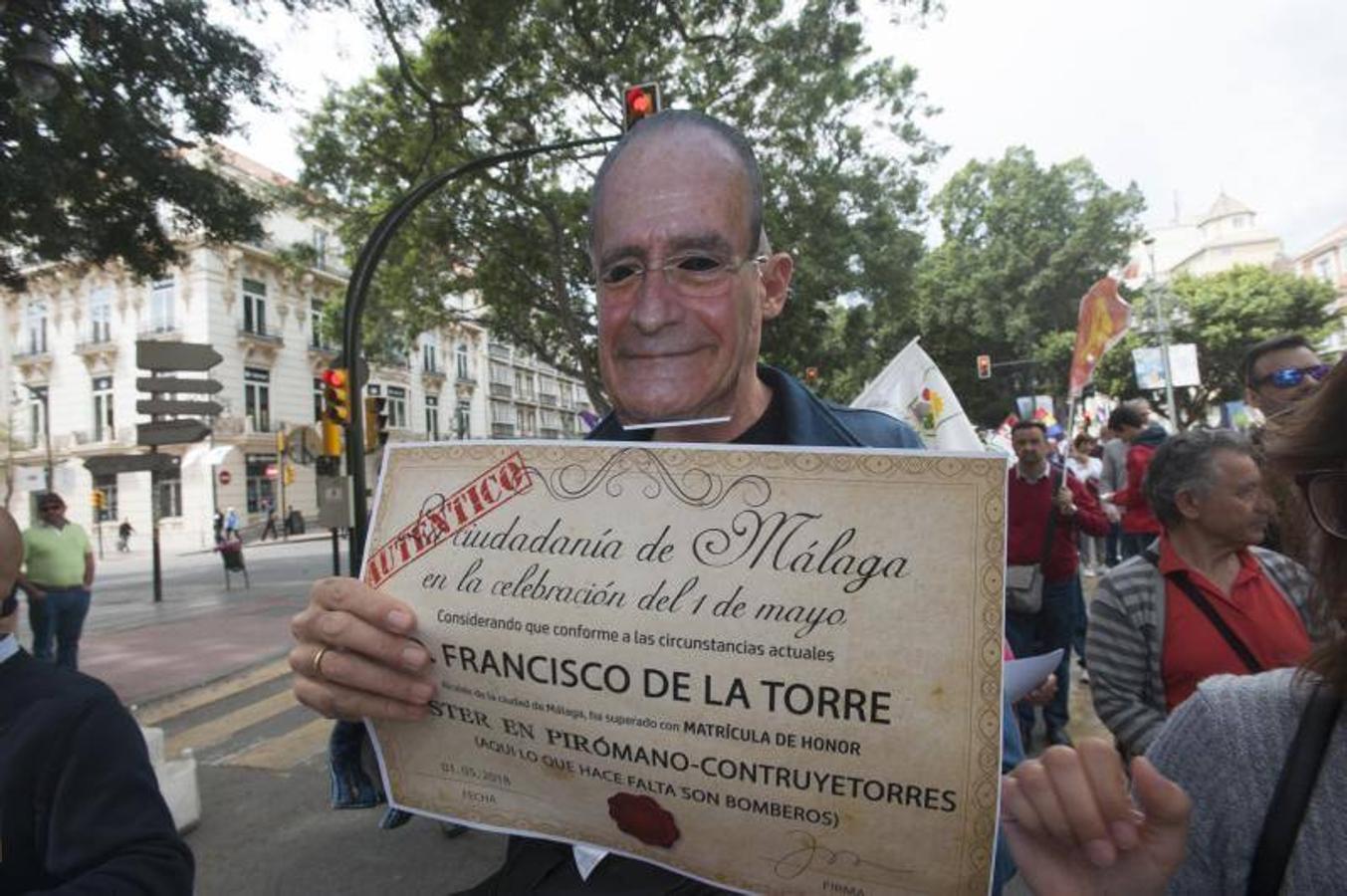 Miles de malagueños participan en la marcha del Día del Trabajo, convocada por CCOO y UGT y apoyada por partidos y colectivos de izquierda