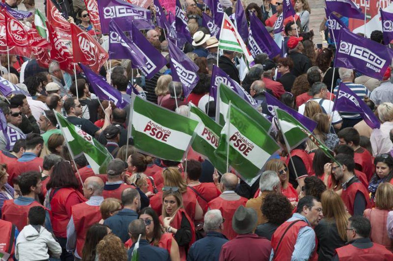 Miles de malagueños participan en la marcha del Día del Trabajo, convocada por CCOO y UGT y apoyada por partidos y colectivos de izquierda