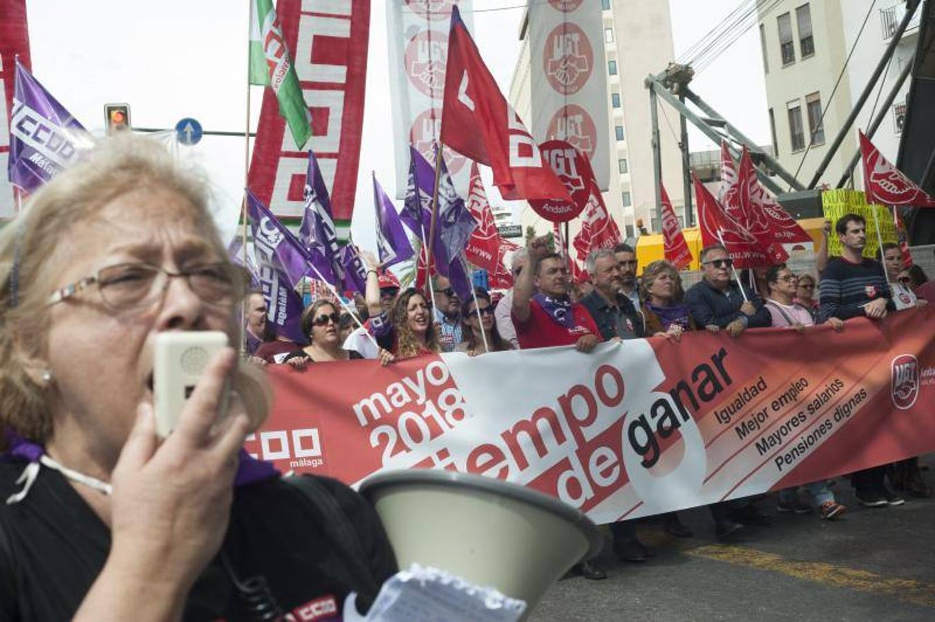 Miles de malagueños participan en la marcha del Día del Trabajo, convocada por CCOO y UGT y apoyada por partidos y colectivos de izquierda