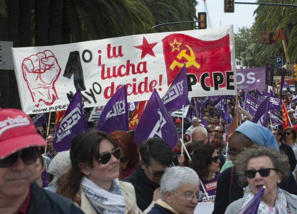 Miles de malagueños participan en la marcha del Día del Trabajo, convocada por CCOO y UGT y apoyada por partidos y colectivos de izquierda