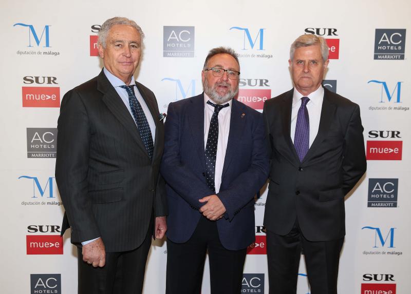 El Aeropuerto de Málaga ya tiene en marcha actuaciones para subir su capacidad máxima hasta los 29 millones de viajeros. Serán dos millones más que la actual y diez millones más que los actuales. Así lo ha anunciado esta mañana el presidente y consejero delegado de Aeropuertos Españoles y Navegación Aérea (Aena), Jaime García-Legaz, durante la celebración del foro Lidera Málaga, organizado por SUR, la Diputación de Málaga y el hotel AC Málaga Palacio