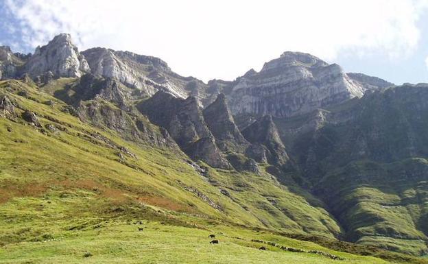 Vista del Castro Valnera, donde ha sido hallado el cuerpo del montañero.