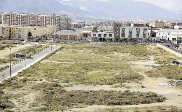 Terrenos de Repsol para el gran parque proyectado. 