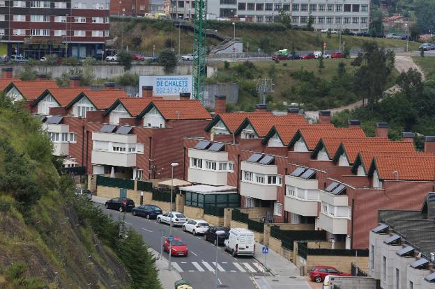 Zona de viviendas unifamiliares en el norte de España. :: p. urresti