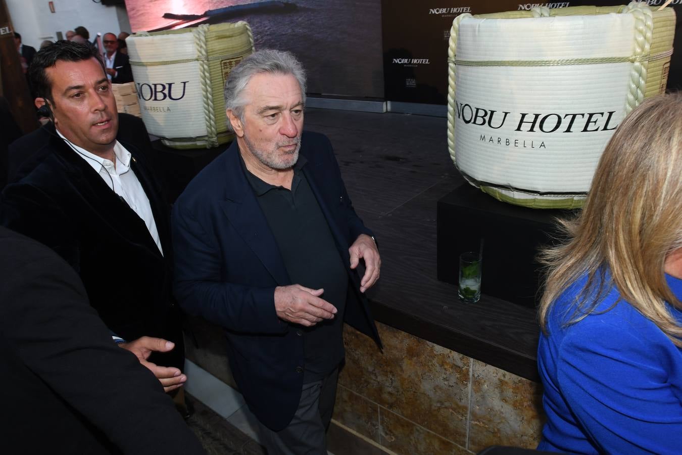 Robert de Niro inaugura junto al chef Nobu y el productor Meir Teper el hotel de lujo de la marca Nobu en Marbella ante numerosos invitados.