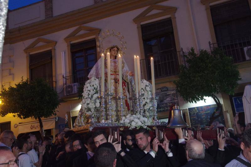 El barrio de la Victoria se vuelca con el desfile de la imagen