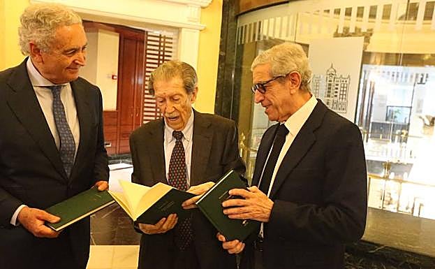 Antonio Pedraza, Manuel Alcántara y Braulio Medel. 