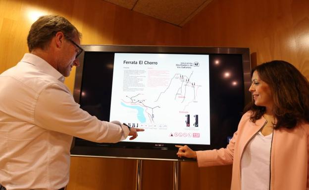 Marina Bravo y José Sanchez, durante la presentación del nuevo emplazamiento.