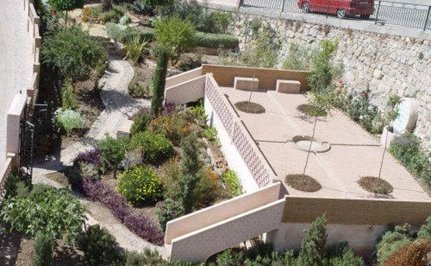 Jardín Andalusí o Islámico, situado a los pies del castillo de Casarabonela.