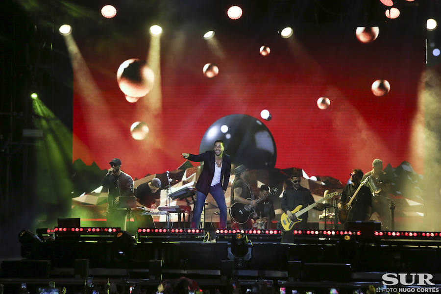 El rey de la bachata convierte el Auditorio Municipal en una gran pista de baile