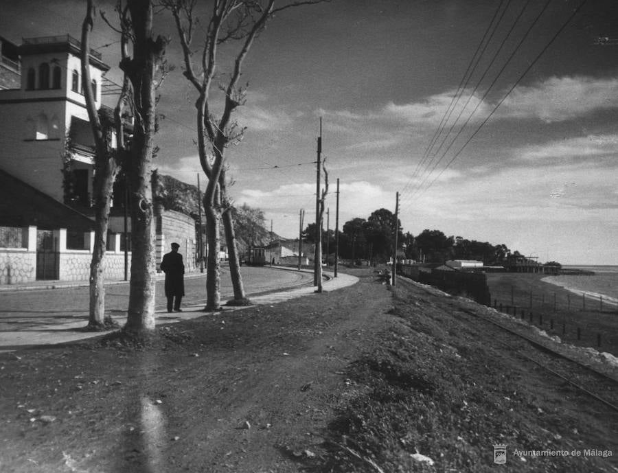 Hasta la inauguración del Balneario de los Baños del Carmen, en 1918 siguiendo el concepto de Santander o San Sebastián, hombres y mujeres se bañaban por separado, en albercas de agua templada y en espacios cerrados