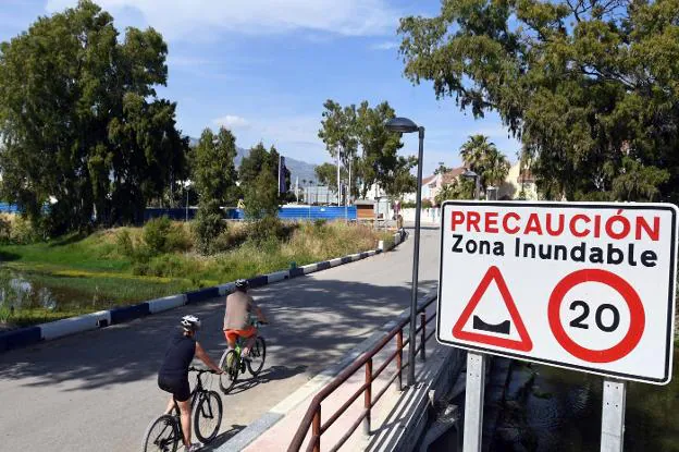 Zona de la desembocadura del río Guadaiza, en San Pedro. :: josele-lanza