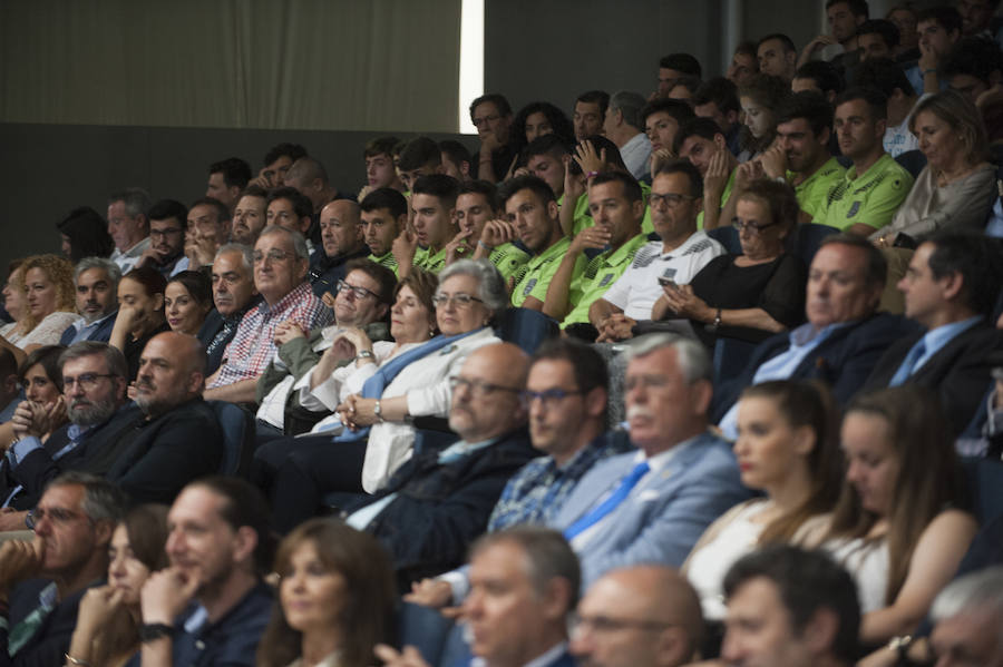 La Universidad premia al UMA Antequera y al Málaga femenino, entre otros, y recuerda a la figura de Carlos Serra