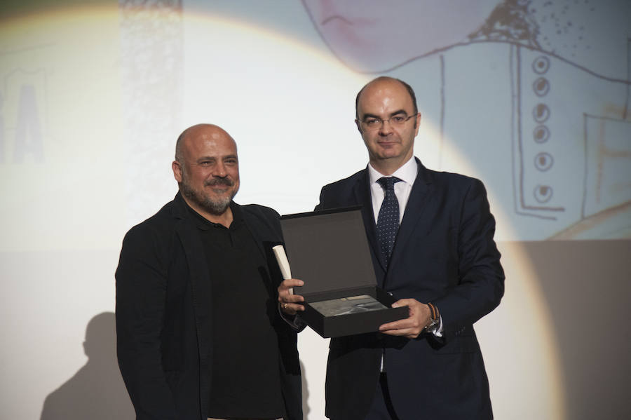 La Universidad premia al UMA Antequera y al Málaga femenino, entre otros, y recuerda a la figura de Carlos Serra