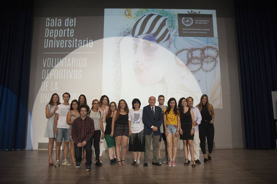 La Universidad premia al UMA Antequera y al Málaga femenino, entre otros, y recuerda a la figura de Carlos Serra