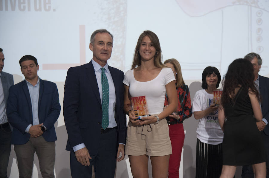 La Universidad premia al UMA Antequera y al Málaga femenino, entre otros, y recuerda a la figura de Carlos Serra