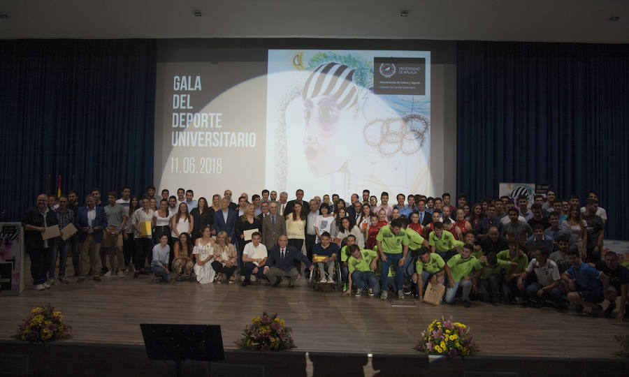 La Universidad premia al UMA Antequera y al Málaga femenino, entre otros, y recuerda a la figura de Carlos Serra