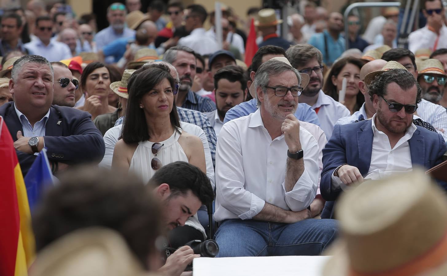 Rivera exhibe «patriotismo» en Málaga para contrarrestar el golpe de efecto de Sánchez