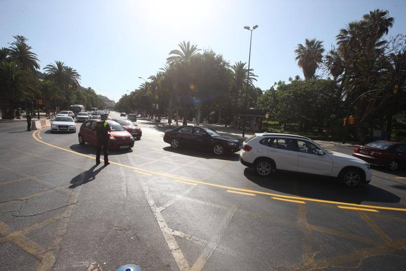 Caravanas de vehículos tanto en el Paseo del Parque como en el de los Curas en sentido oeste