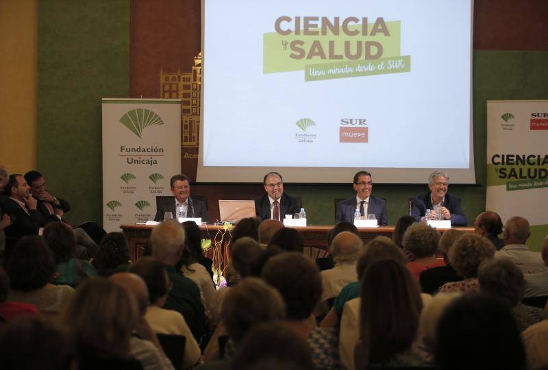 La iniciativa, organizada por Diario SUR y la Fundación Unicaja, presentó un salón de actos llenos en su estreno
