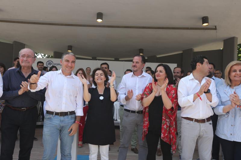 La aspirante a presidir a los populares abre en Málaga su campaña acompañada por los presidentes del partido en Málaga, Sevilla, Córdoba y Huelva y el líder andaluz, Juanma Moreno