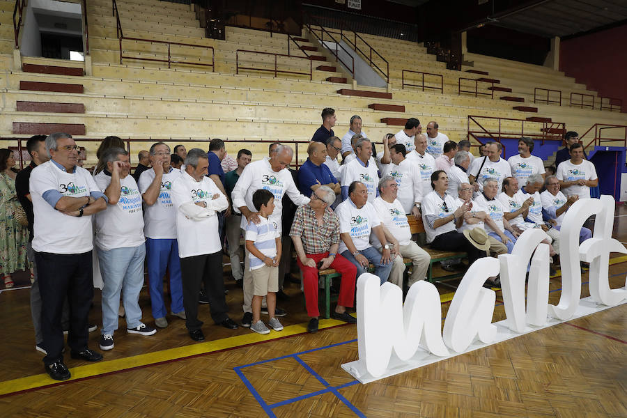 Aficionados,técnicos, directivos y jugadores se reunieron en el colegio de calle La Victoria para celebrar la efeméride
