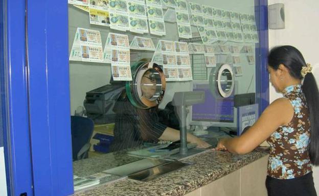 El tercer premio del sorteo extraordinario de vacaciones de la Lotería Nacional dotado con 200.000 euros cae en Málaga