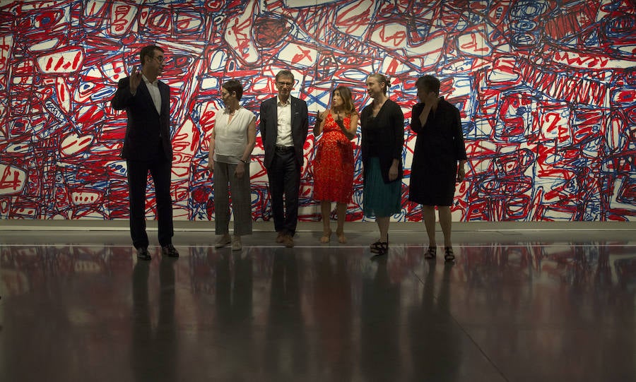 El Centre Pompidou Málaga despliega una de sus mejores exposiciones temporales en torno a padre del 'art brut' a través de más de 80 piezas procedentes de las colecciones del Centre Pompidou de París.