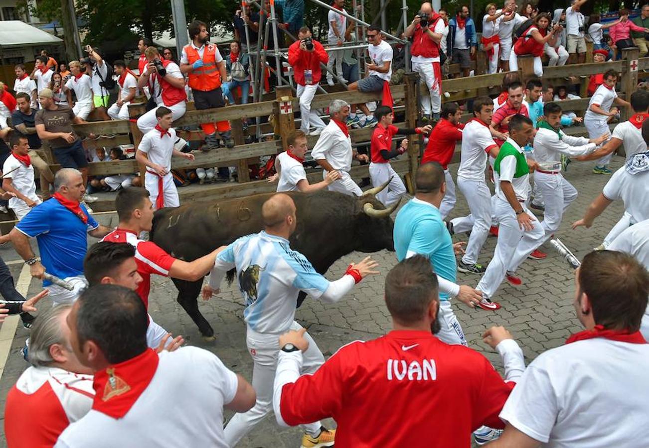 Los toros de Jandilla han provocado el segundo herido por asta de toro de estos Sanfermines.