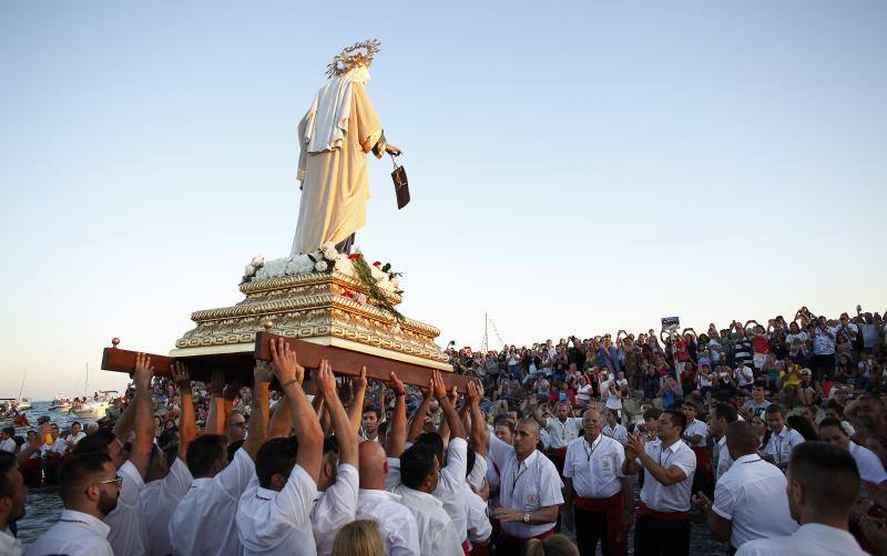 Celebración de la festividad y procesión en El Palo