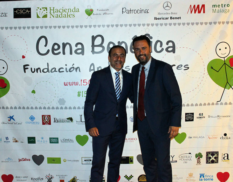 Andrés Olivares y Raúl Jiménez en la celebración de la gala anual de la Fundación Andrés Olivares. .