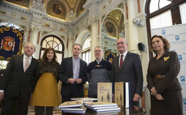 Taján, Del Corral, Soler, Fontana, De la Torre y Gavín, en la presentación del último premio. 