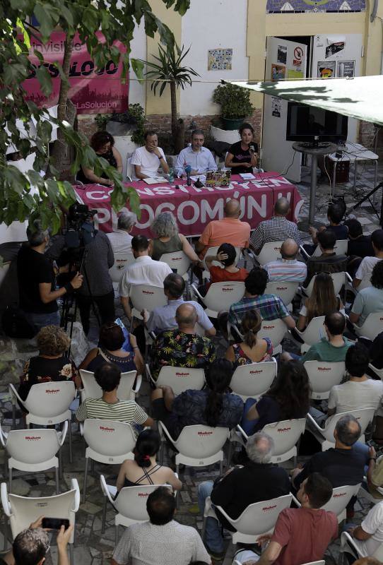 El centro malagueño vuelve a llenar el patio de su sede ocupada en unas jornadas culturales