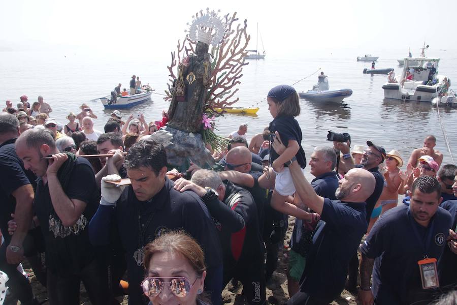 La devoción va desde las profundidades de la bahía malagueña a los altares de la Catedral, pasando por un barrio de gran sabor marinero como Huelin